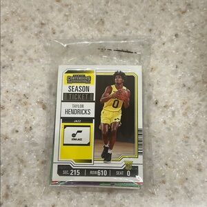 Panini Contenders Season Ticket Card - Taylor Hendricks